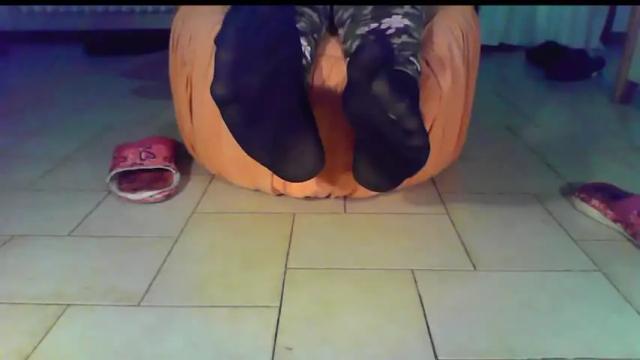 Image 11 of toespreaded Stream on Chaturbate on 21 months ago