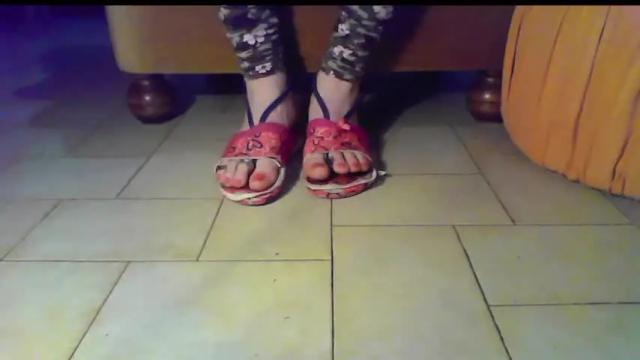 Image 7 of toespreaded Stream on Chaturbate on 21 months ago