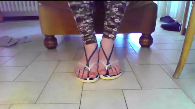 Image 12 of toespreaded Stream on Chaturbate on 21 months ago