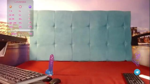 Image 12 of tokioandlevi Stream on Chaturbate on 1 month ago