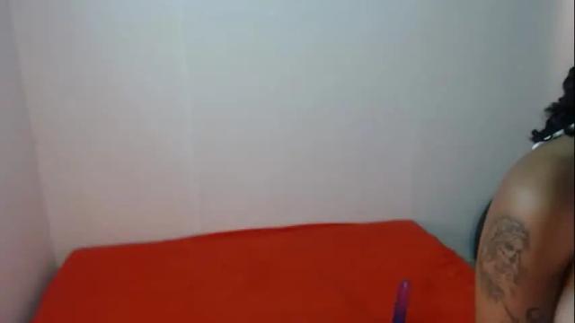 Image 4 of tokioandlevi Stream on Chaturbate on 1 month ago
