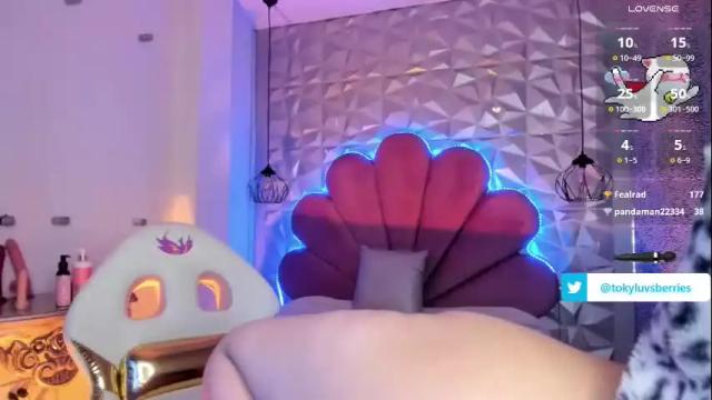 Image 4 of toky_doll Stream on Chaturbate on 1 month ago