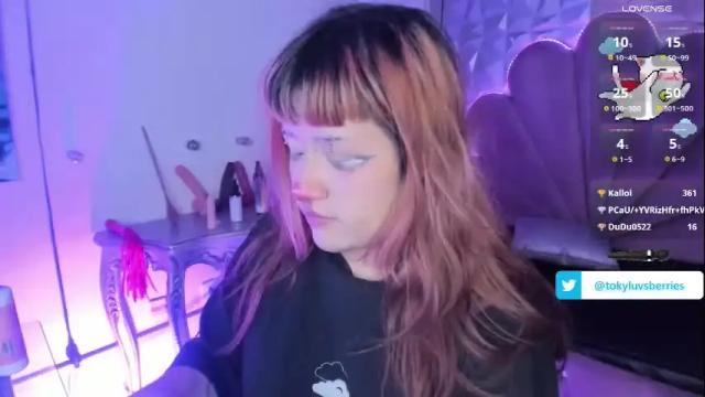 Image 6 of toky_doll Stream on Chaturbate on 1 month ago