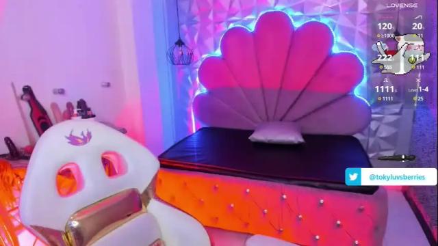 Image 3 of toky_doll Stream on Chaturbate on 1 month ago