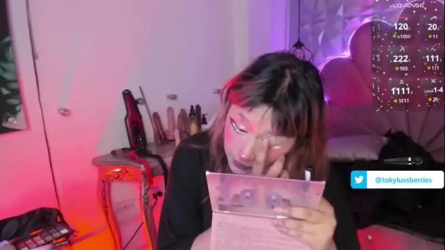 Image 6 of toky_doll Stream on Chaturbate on 1 month ago