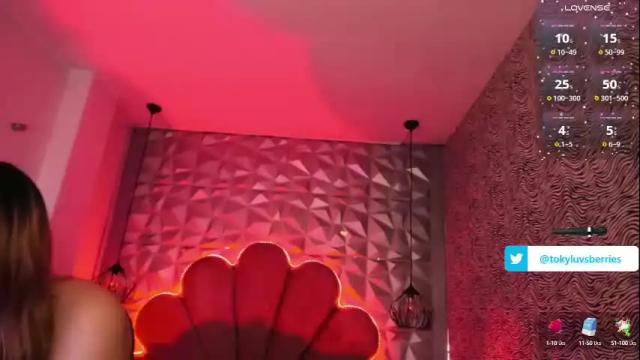 Image 3 of toky_doll Stream on Chaturbate on 20 days ago