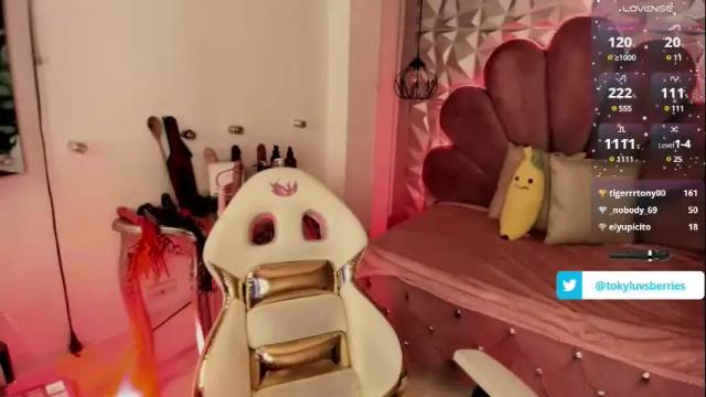 Image 6 of toky_doll Stream on Chaturbate on 12 days ago
