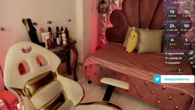 Image 7 of toky_doll Stream on Chaturbate on 12 days ago