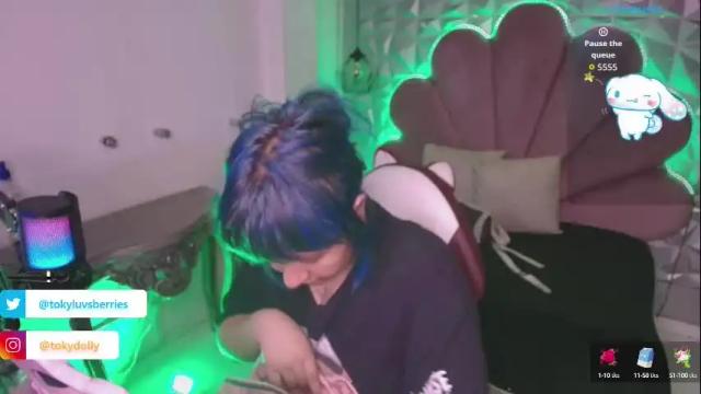 Image 4 of toky_doll Stream on Chaturbate on 1 month ago