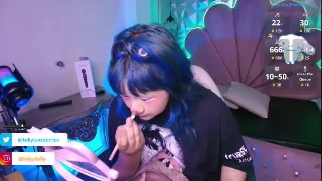 Image 12 of toky_doll Stream on Chaturbate on 26 days ago