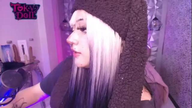 Image 12 of toky_doll Stream on Chaturbate on 20 days ago