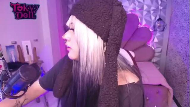 Image 2 of toky_doll Stream on Chaturbate on 20 days ago