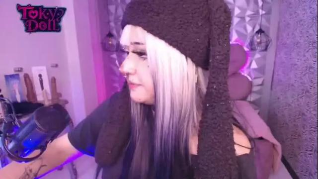 Image 6 of toky_doll Stream on Chaturbate on 20 days ago