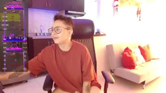 Image 10 of tomboy_fantasy Stream on Chaturbate on 17 months ago