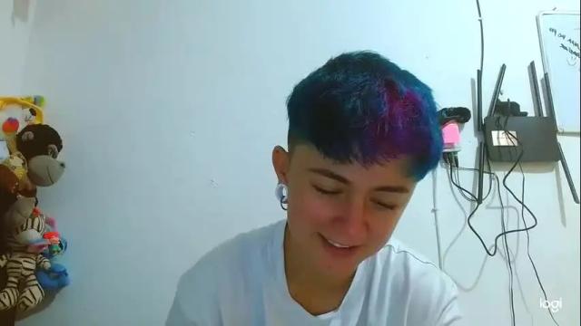 Image 2 of tomboyblue Stream on Chaturbate on 1 month ago