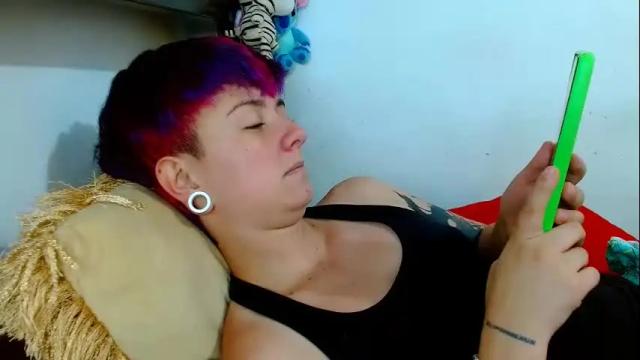 Image 10 of tomboyblue Stream on Chaturbate on 1 month ago