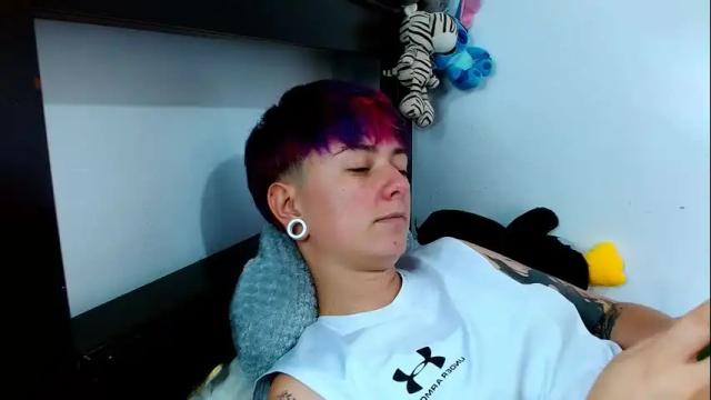 Image 2 of tomboyblue Stream on Chaturbate on 1 month ago