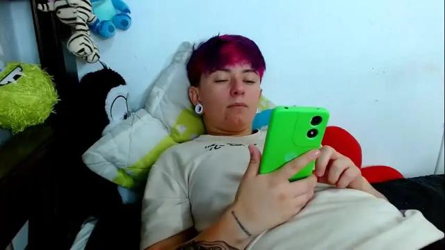 Image 3 of tomboyblue Stream on Chaturbate on 1 month ago