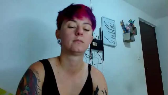Image 8 of tomboyblue Stream on Chaturbate on 1 month ago