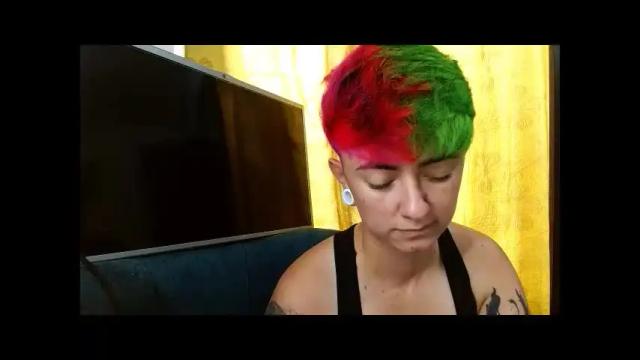 Image 7 of tomboyblue Stream on Chaturbate on 19 days ago