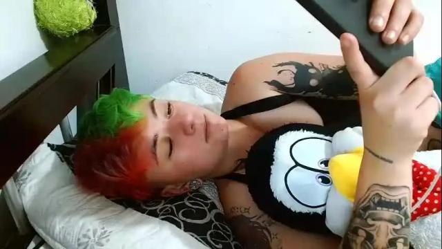 Image 3 of tomboyblue Stream on Chaturbate on 16 days ago