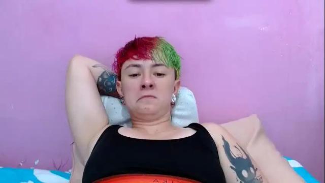 Image 3 of tomboyblue Stream on Chaturbate on 4 days ago