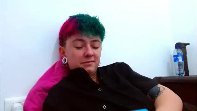 Image 3 of tomboyblue Stream on Chaturbate on 1 month ago