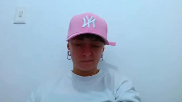 Image 3 of tomboyblue Stream on Chaturbate on 1 month ago