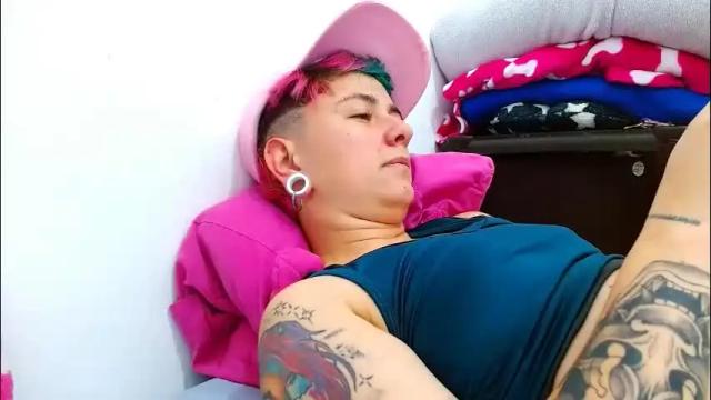 Image 8 of tomboyblue Stream on Chaturbate on 1 month ago