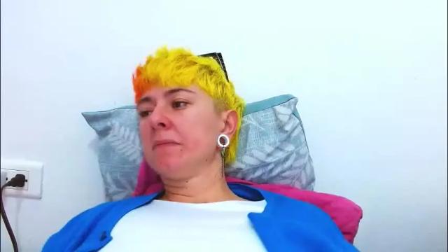 Image 8 of tomboyblue Stream on Chaturbate on 1 month ago