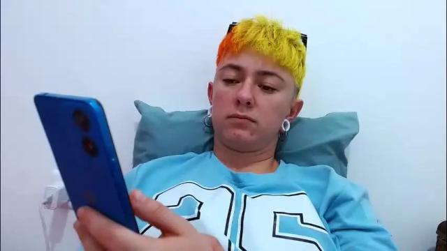 Image 8 of tomboyblue Stream on Chaturbate on 29 days ago