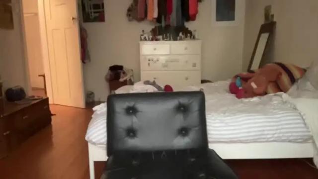Image 12 of tomboyskank Stream on Chaturbate on 18 months ago