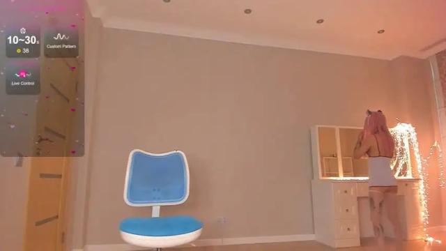 Image 8 of tomie_hentai Stream on Chaturbate on 19 months ago