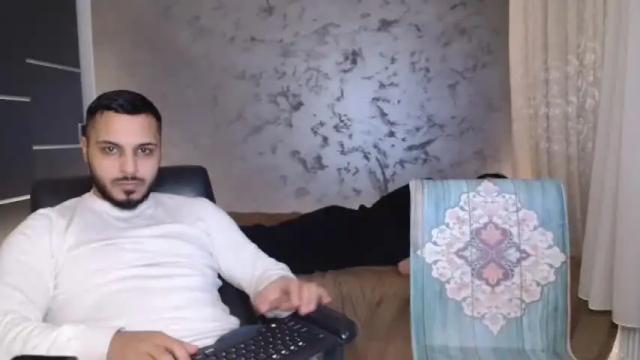 Image 4 of tonyhunt1 Stream on Chaturbate on 18 months ago
