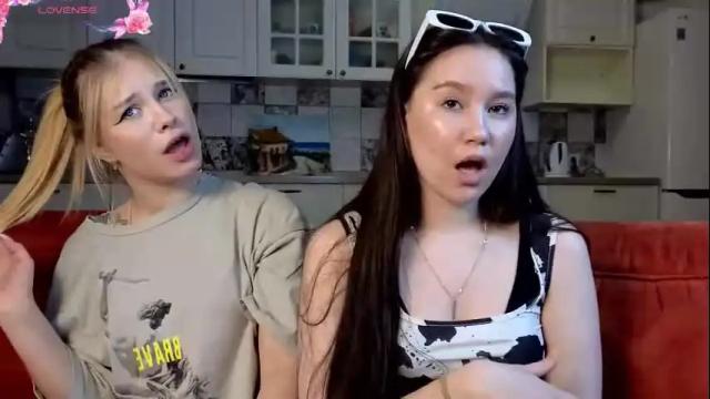 Image 3 of too_cute_blonde_girl Stream on Chaturbate on 1 month ago