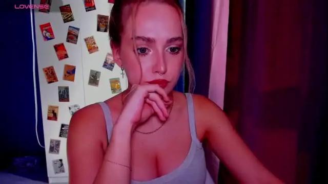 Thumbnail 3, top_twins's Stream at Chaturbate, 1 month ago