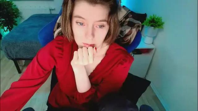 Image 2 of topcranberry Stream on Chaturbate on 1 month ago