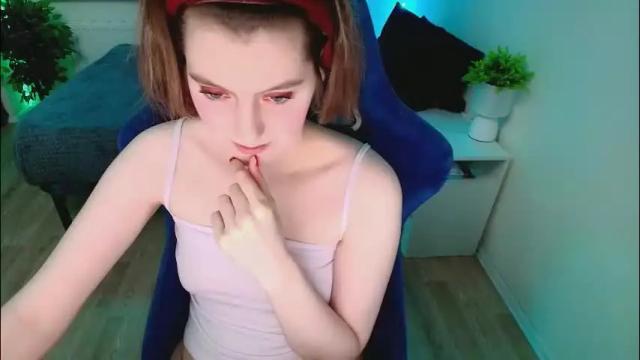 Image 6 of topcranberry Stream on Chaturbate on 26 days ago