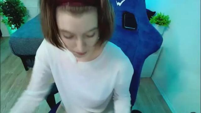 Image 11 of topcranberry Stream on Chaturbate on 27 days ago