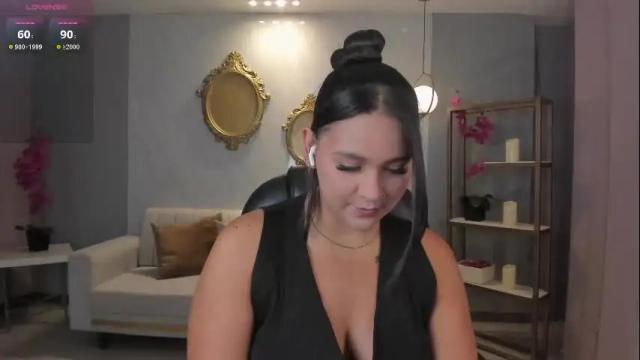 Image 6 of toricross1 Stream on Chaturbate on 11 days ago