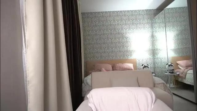 Image 3 of torinova Stream on Chaturbate on 1 month ago