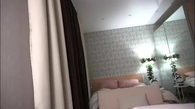 Image 12 of torinova Stream on Chaturbate on 23 days ago