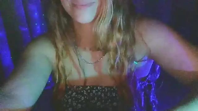 Image 12 of tornado_red Stream on Chaturbate on 20 months ago