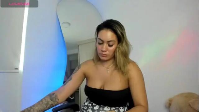 Image 2 of torycooper Stream on Chaturbate on 1 month ago