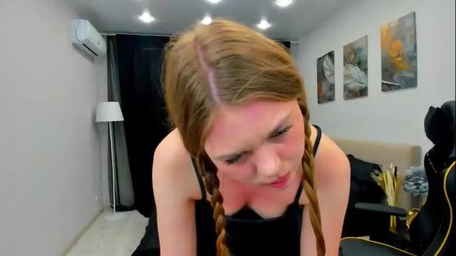 Image 11 of touch_the_heart Stream on Chaturbate on 29 days ago