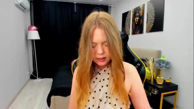 Image 4 of touch_the_heart Stream on Chaturbate on 6 days ago