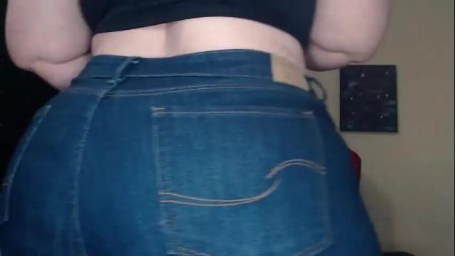 Image 4 of toxiclilly Stream on Chaturbate on 20 days ago