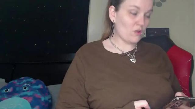Image 10 of toxiclilly Stream on Chaturbate on 1 month ago
