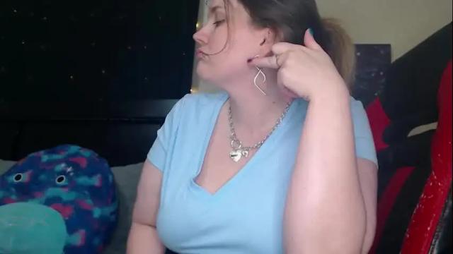 Image 11 of toxiclilly Stream on Chaturbate on 1 month ago