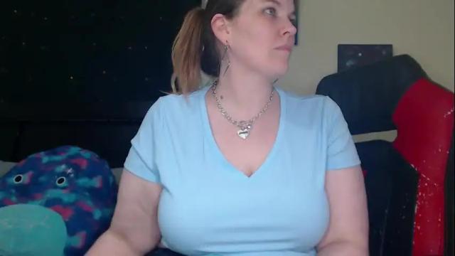 Image 12 of toxiclilly Stream on Chaturbate on 1 month ago